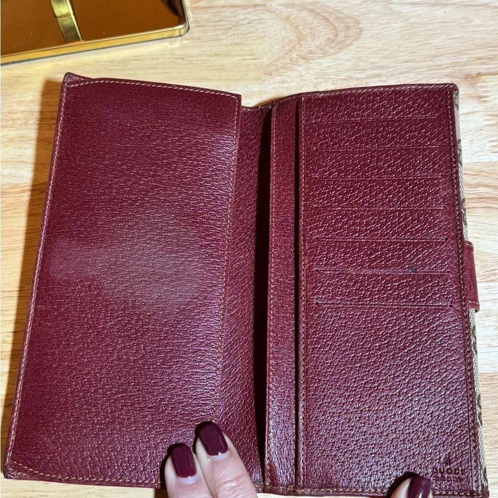 Gucci Beige and Brown Women's Wallet - Picture 4 of 8